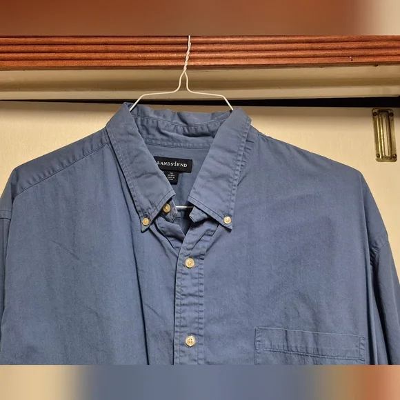 Lands' End Men's Casual Blue Button Down Shirt - Picture 8 of 9